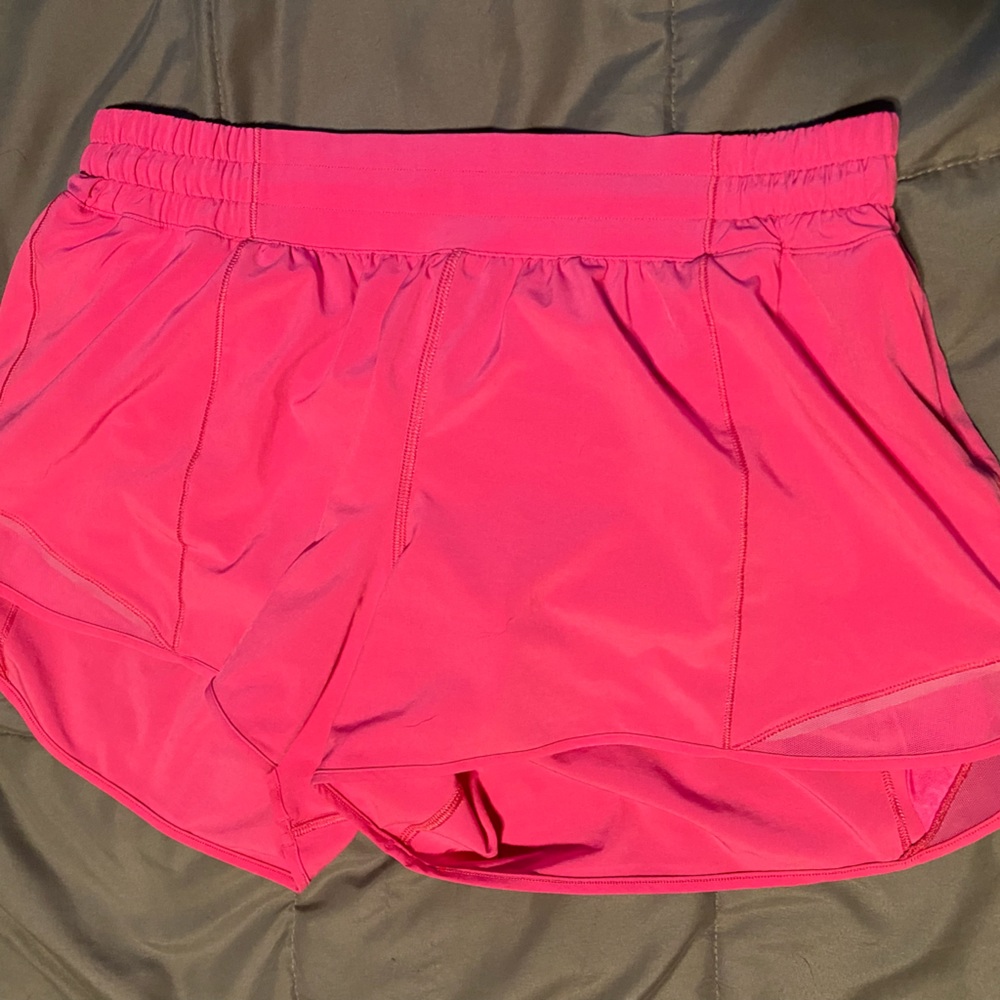 Lululemon LR Hotty Hot 4” Shorts